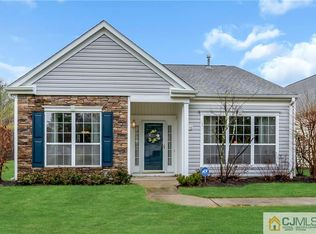 496 Skylark Dr, Monroe Township, NJ 08831