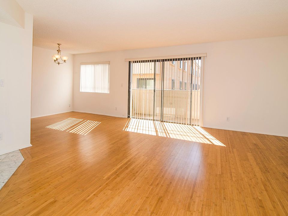 1st image of 1505 Barry Ave #217
