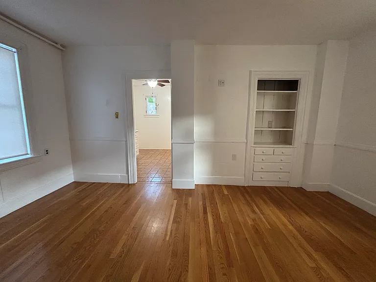 219 Washington St #9 — Photo 5