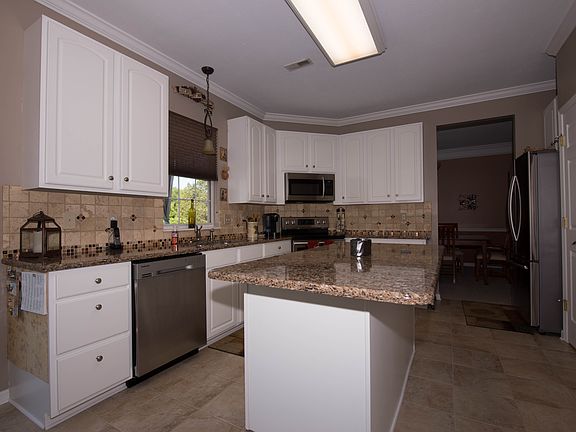 Quartz counter tops 