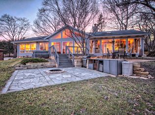 22145 283rd Ave, Le Claire, IA 52753