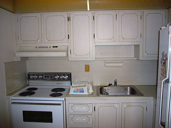 4th image of 8851 Sunrise Lakes Blvd APT 117