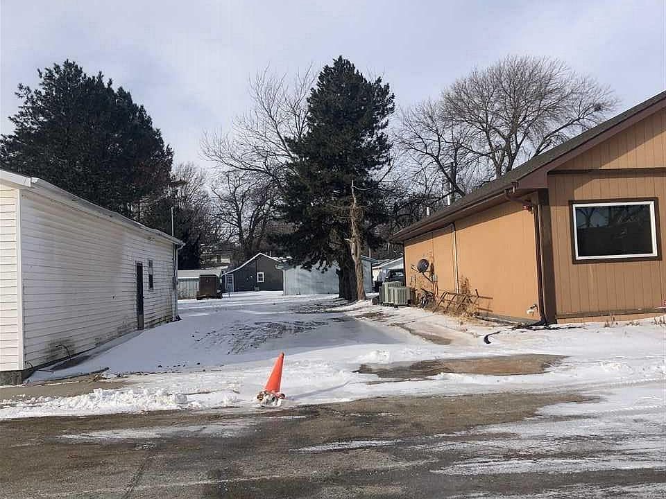 2nd image of 312 Nebraska St