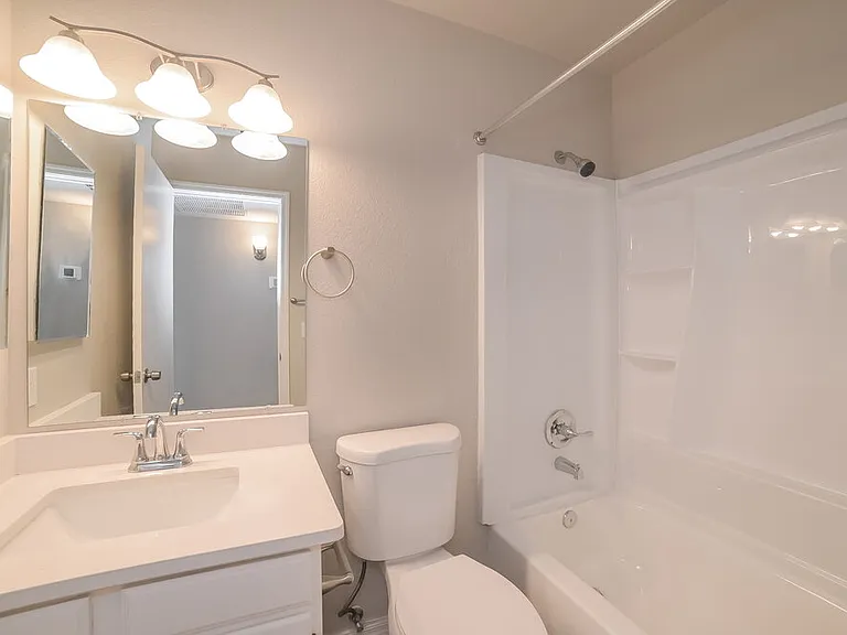 8925 W Virginia Ave — Photo 16