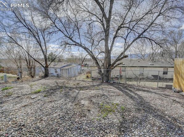 810 Desert Cir, Fountain, CO 80817