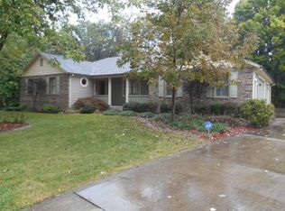 2310 Saratoga Pl, Charleston, IL