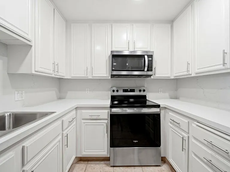 850 State St #414 — Photo 10