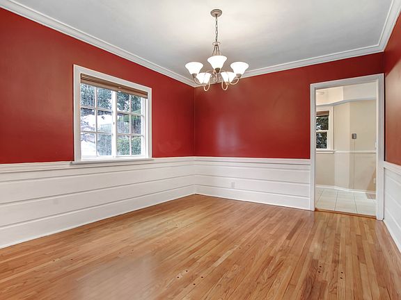 4th image of 4445 Kraft Ave