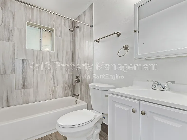 1117 N 13th St #1 — Photo 22
