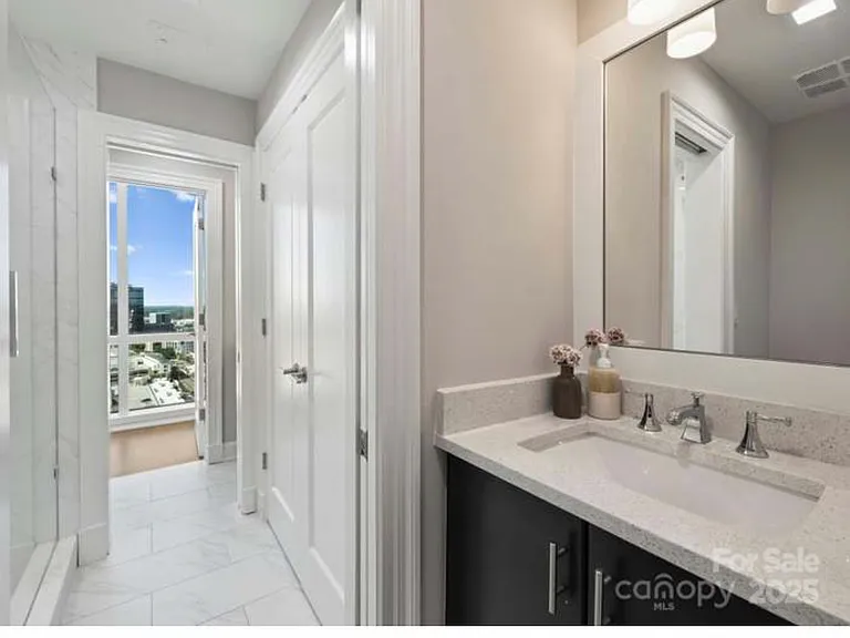 315 Arlington Ave #2302 — Photo 9