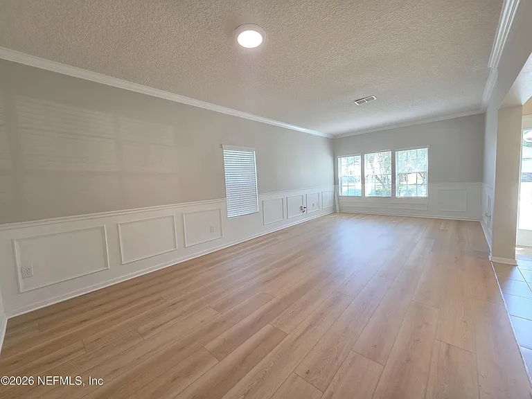 161 Flower Of Scotland Ave — Photo 9