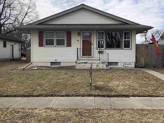 2nd image of 1112 Logan St