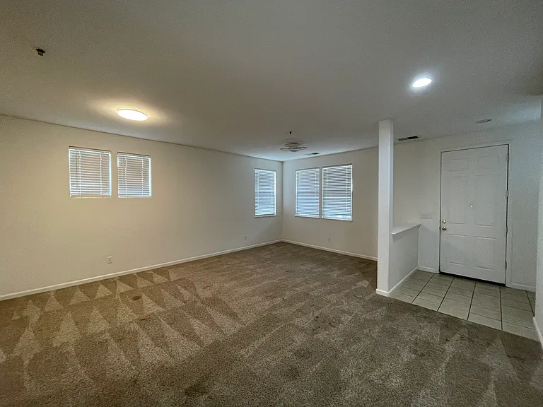 1248 El Mar Ct — Photo 8