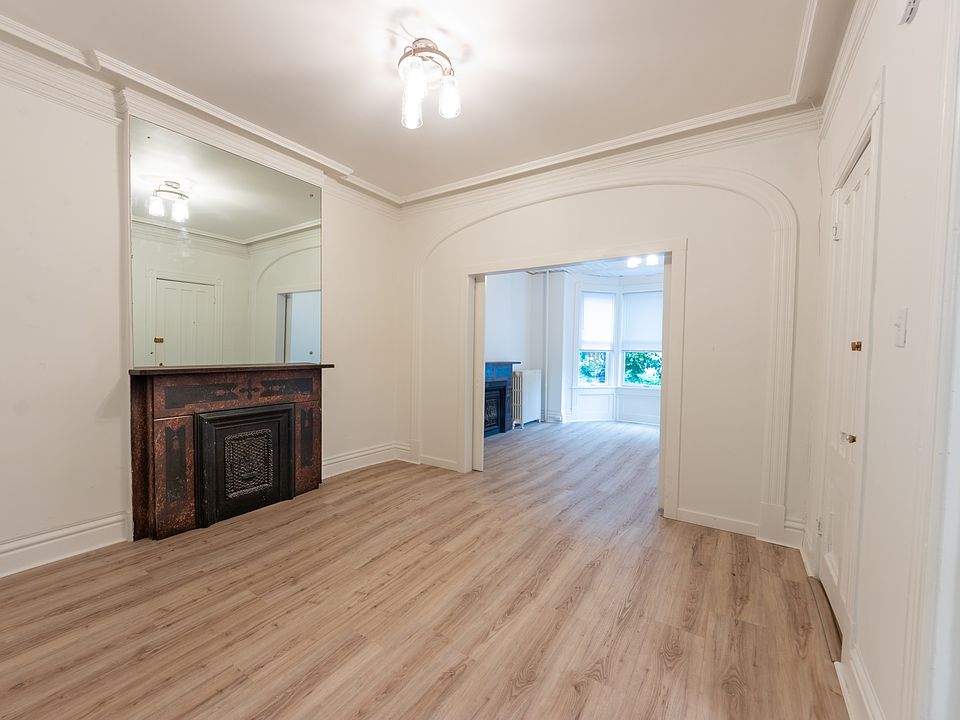 1st image of 198 Hill St #1
