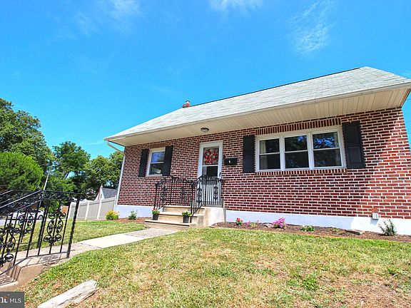 3rd image of 1 Lynwood Cir