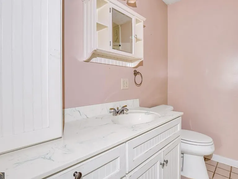 108 Stafford St — Photo 3
