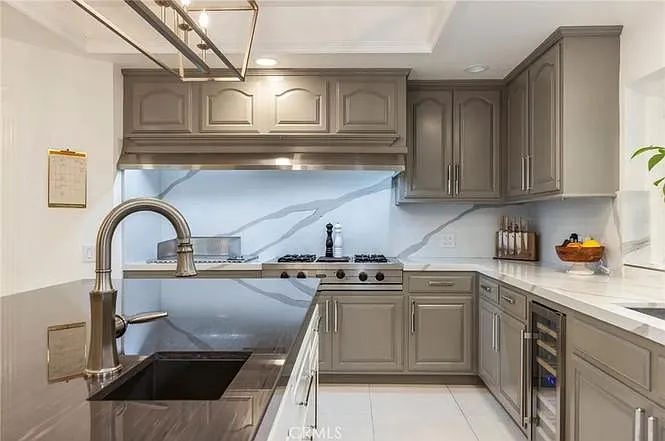 4637 Westchester Dr — Photo 12