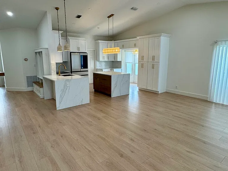 64 Paxford Ln — Photo 8