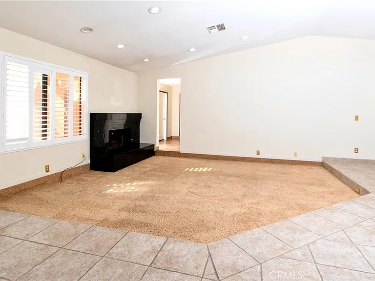 64337 Doral Dr — Photo 3