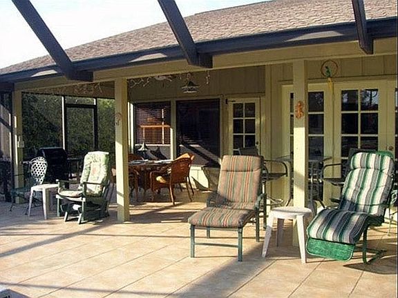 Plenty of comfortable furniture