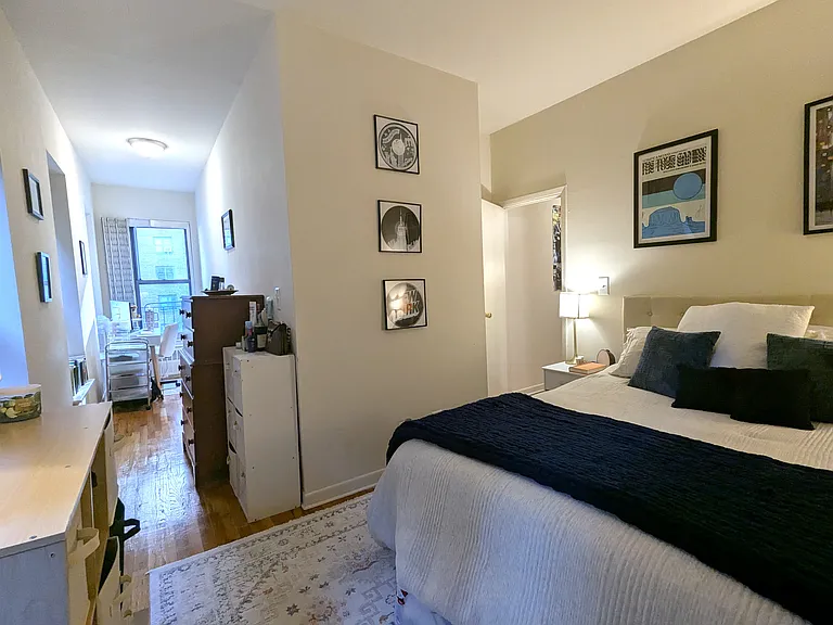 580 Amsterdam Ave #5A — Photo 1