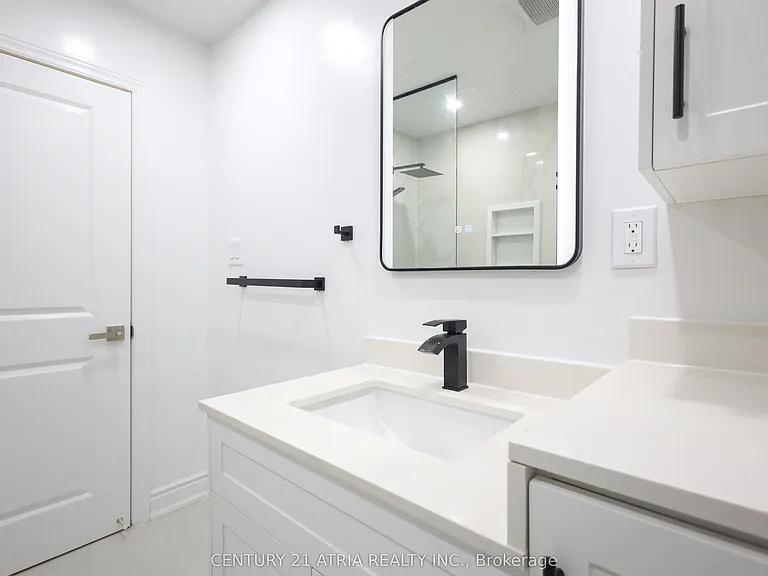 605 College St #3 — Photo 15