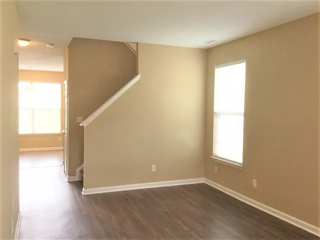 5148 Mabe Dr — Photo 3