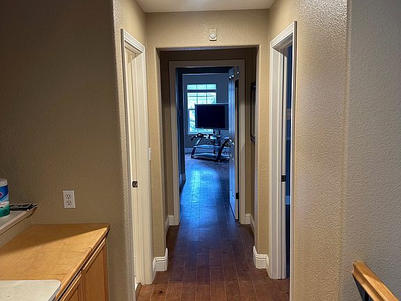 5th image of 3927 Mosher Dr