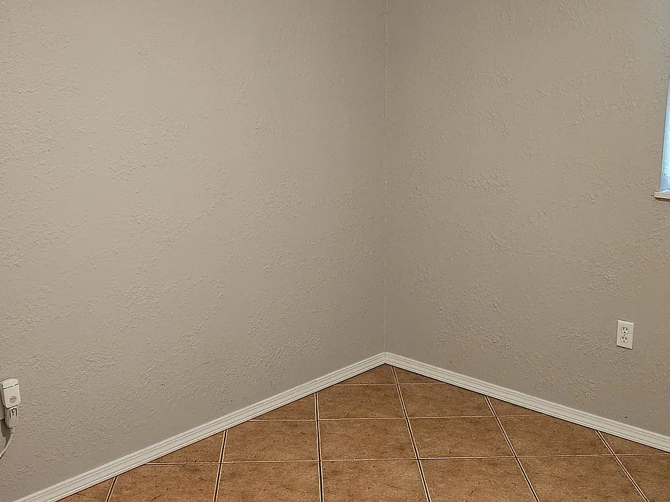 3503 Juanita Dr