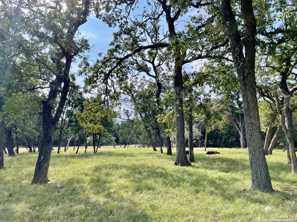125 Firewheel Dr LOT 9, 10, Bandera, TX 78003