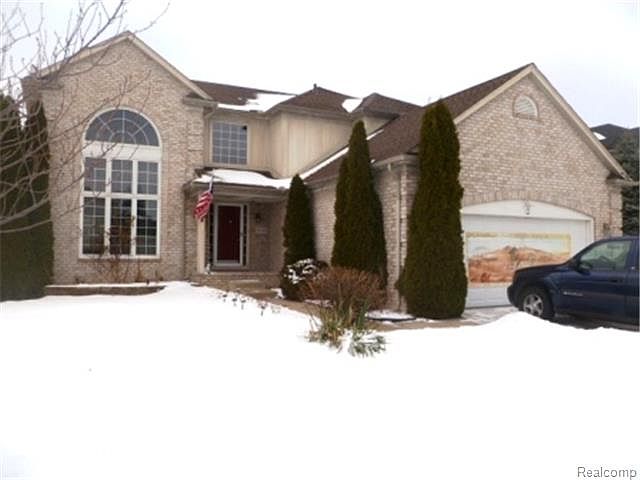 1st image of 48659 Cross Creek Dr