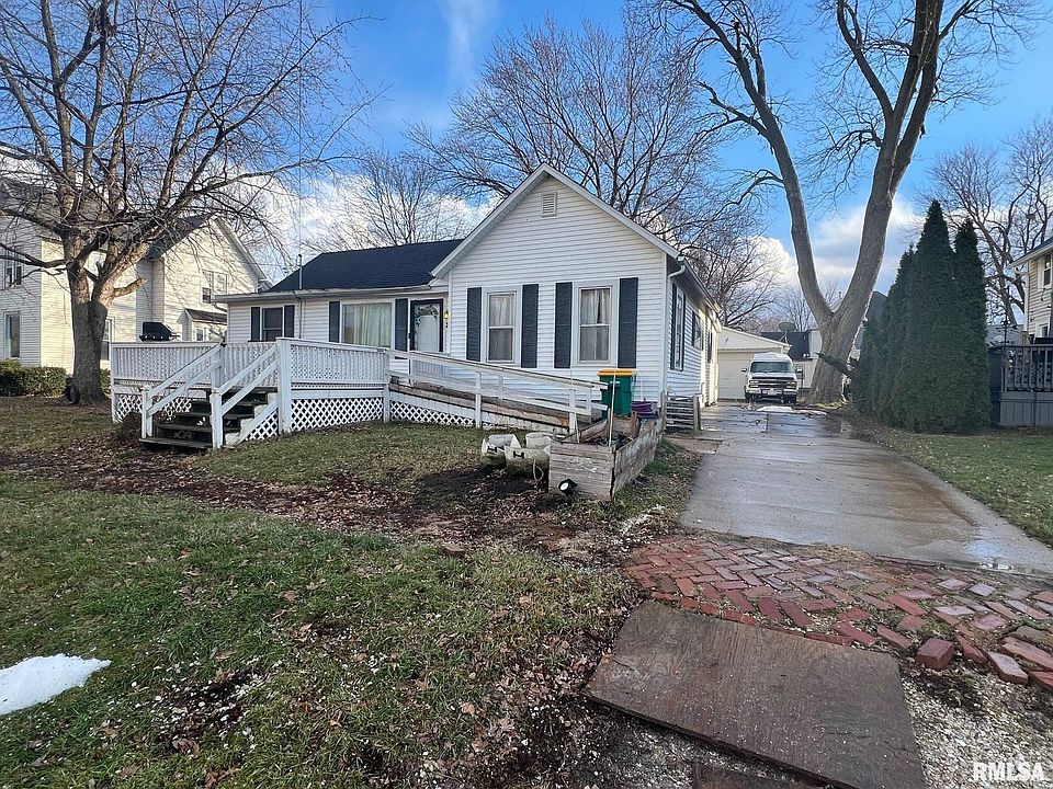 1st image of 274 W 2nd St