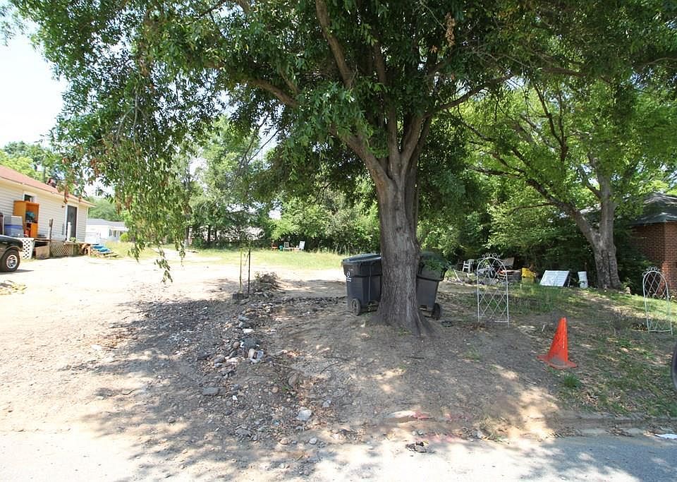 1st image of 1208 2nd St S