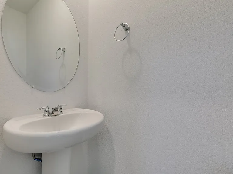 10303 Dallington St — Photo 32
