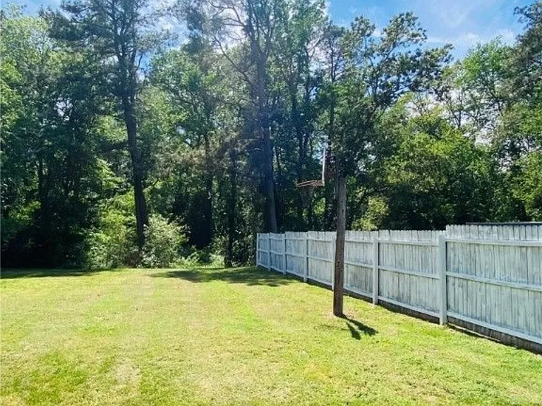4215 Studley Rd — Photo 11