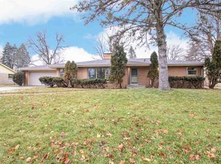 4204 Landstrom Rd, Rockford, IL 61114