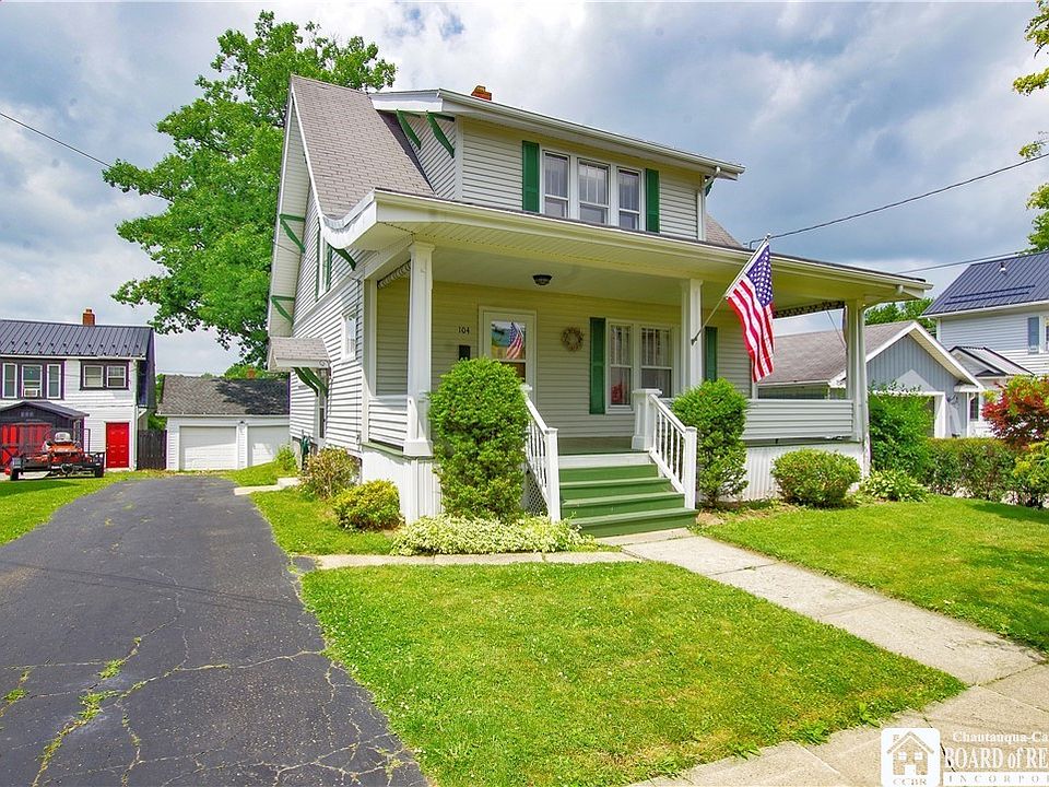 1st image of 104 Chautauqua Ave
