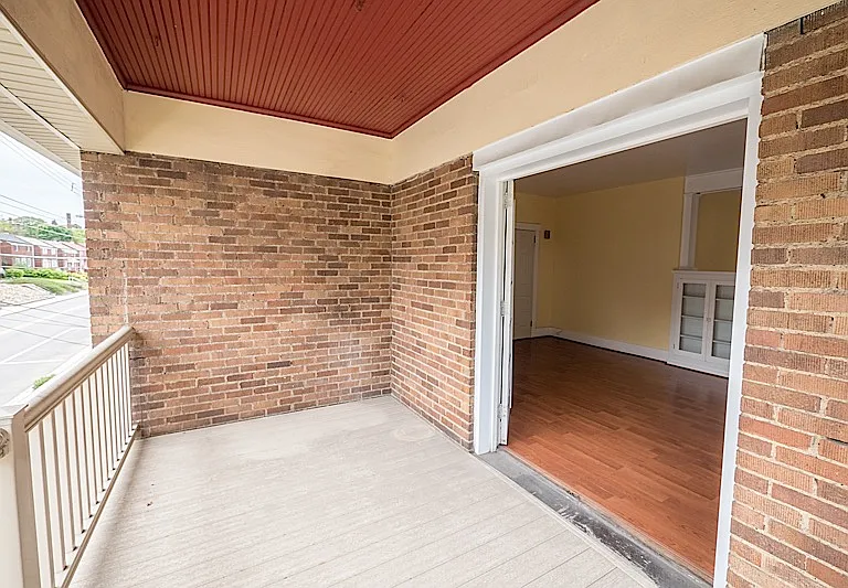 1243 McNeilly Ave — Photo 1