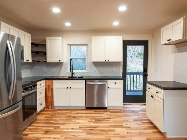 228 Cavendish Gulf Road, Cavendish, VT 05495