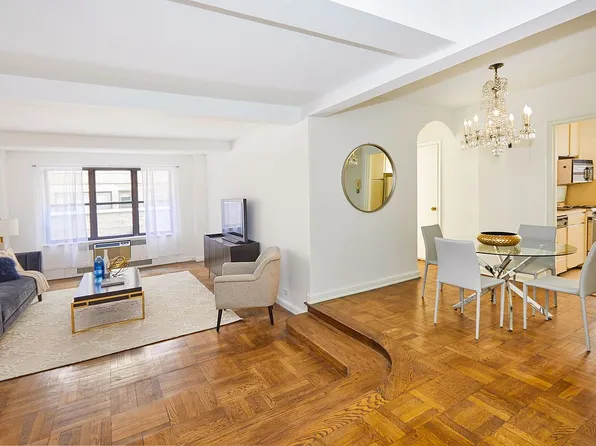 120 Central Park S APT 3F, New York, NY 10019