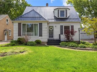 967 Gulf Rd, Elyria, OH 44035