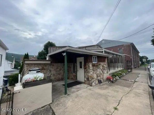 1317-1319 W Holly St, Coal Township, PA 17866