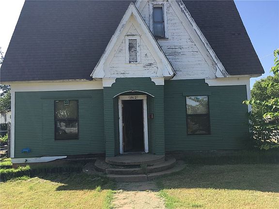2nd image of 1912 Avenue B
