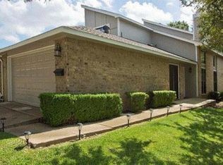 2102 Mistymeadow Ct, Carrollton, TX 75006