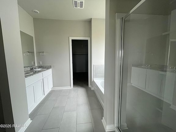 5th image of 102 Esson Dr
