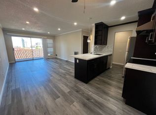 237 Wayne Ave #301, Oakland, CA 94606