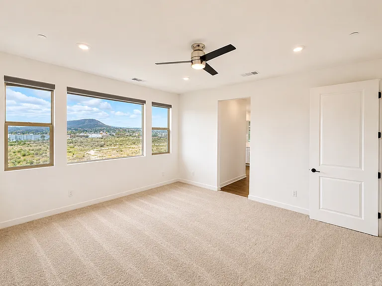 586 Gateway Ln — Photo 17