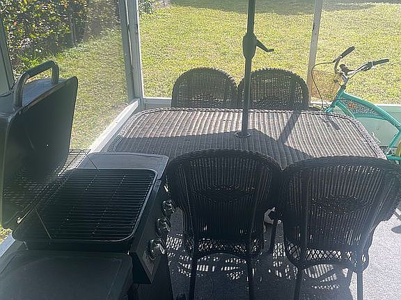 4th image of 229 Leland Ln #229