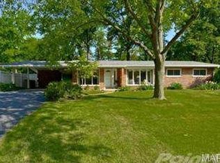 1685 Avignon Ct, Saint Louis, MO 63122