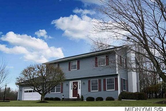 2nd image of 8 Meadowbrook Dr